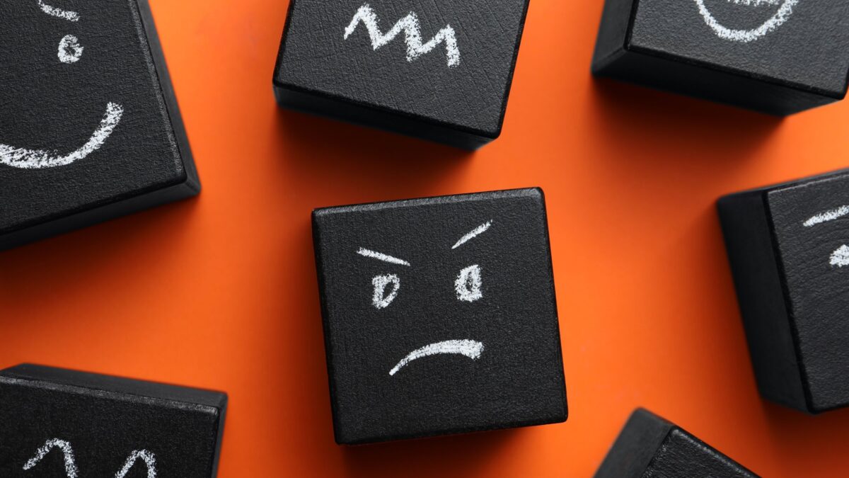 あなたの熱意はAIに伝わるか？「感情」と「論理」を両立させる最強の回答構造プロンプト