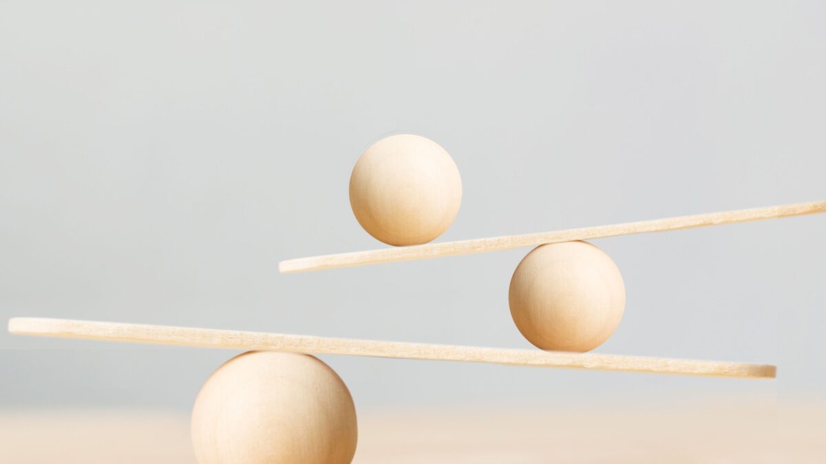 AI転職で陥りがちな心理的な落とし穴？AI依存と自己肯定感のバランス