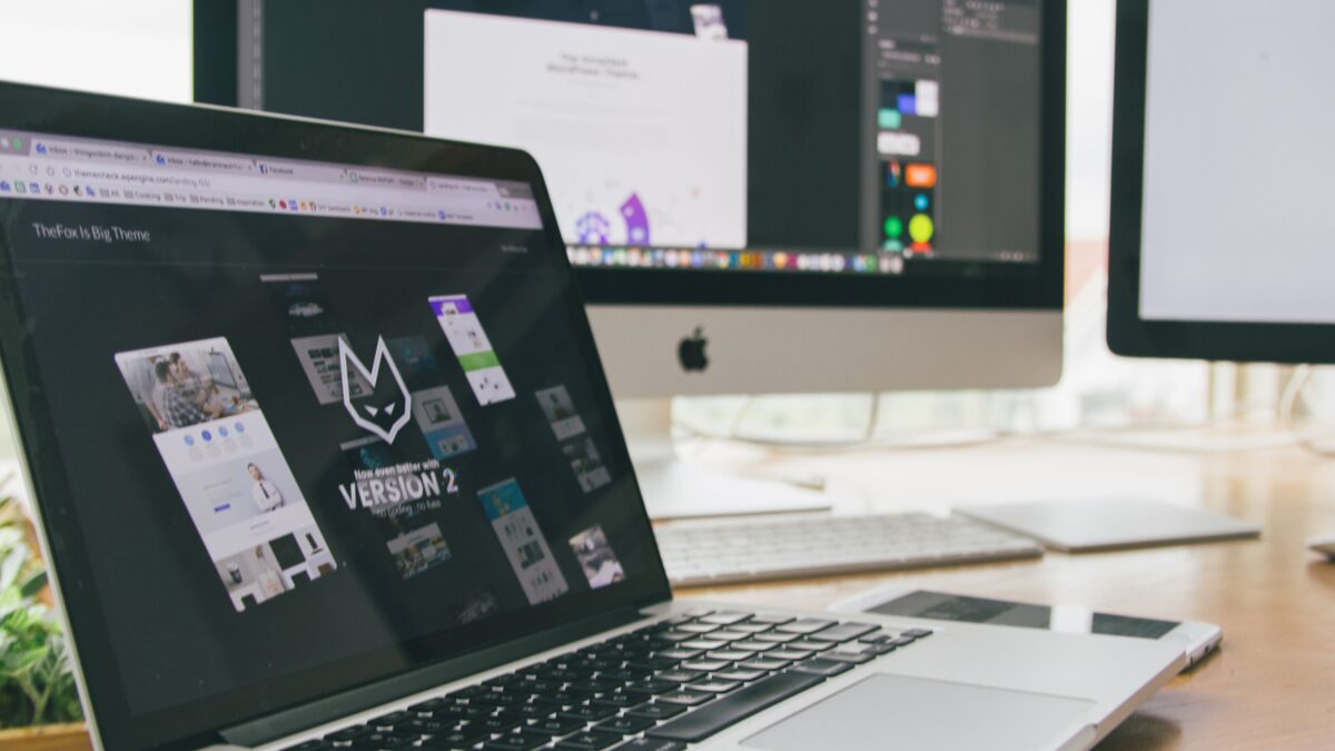 補助金でホームページ制作をする完全ガイド｜持続化補助金・IT導入補助金の使い方と全ステップ